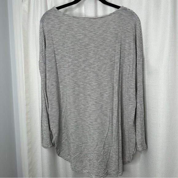 Old Navy Striped Long Sleeve Shirt - Picture 6 of 7